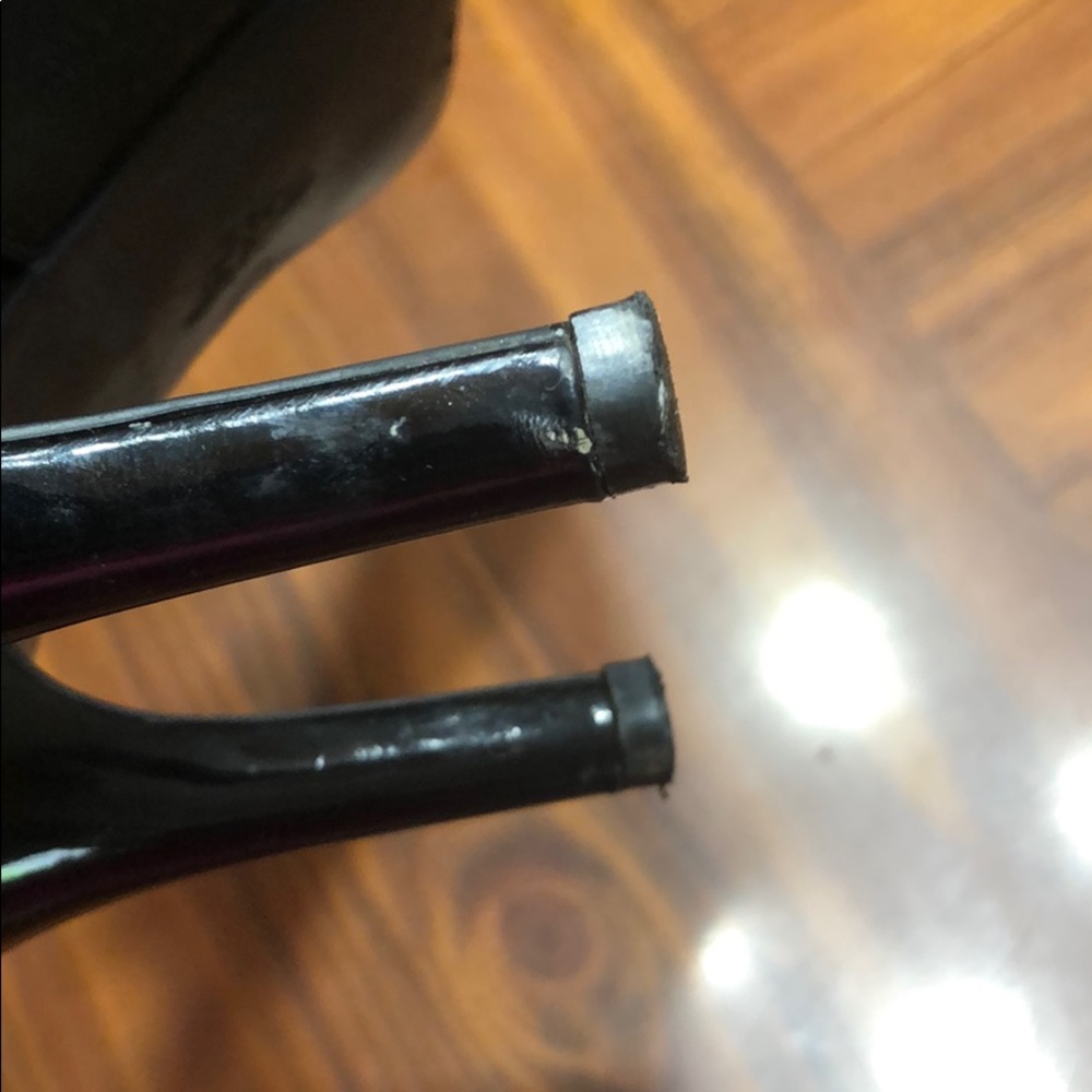 heels - Picture 4 of 8